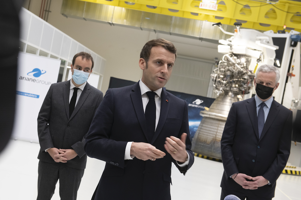 ArianeGroup : visite d’Emmanuel Macron et signature d’un contrat avec le CNES pour les essais du nouveau moteur Prometheus