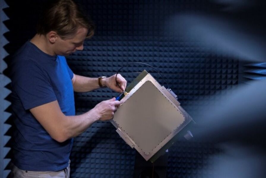 Avec son antenne intelligente, Greenerwave veut simplifier l’arrivée du wifi dans les avions