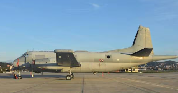 Avion visé en Baltique : l’aéronautique navale française insuffisamment protégée contre les missiles